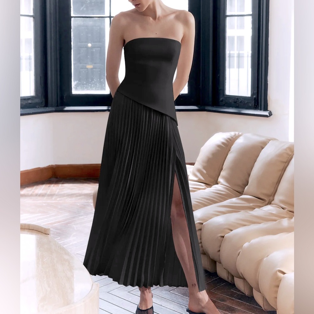 Commense Black Strapless Pleated Maxi Dress
